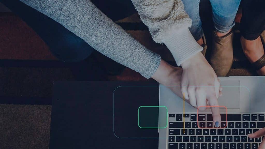 Illustration till artikeln om svartlistning och vitlistning av AI-verktyg, med laptop och en visuell gräns mellan godkända och blockerade verktyg.